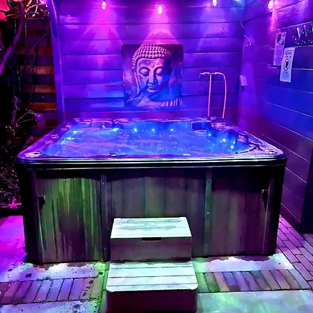 Buddha Style Family House & Jacuzzi & Sauna Near Amsterdam Chalet