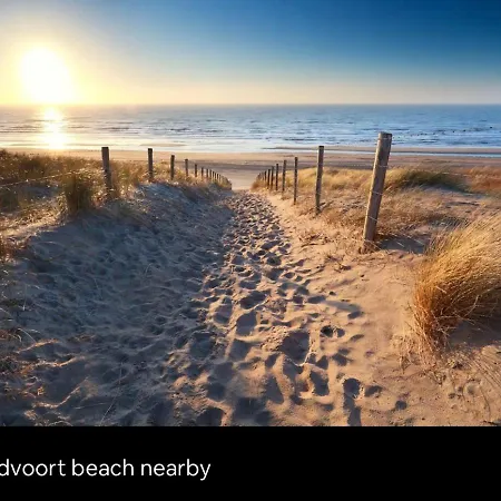 Buddha Style Family House & Jacuzzi & Sauna Near Amsterdam *