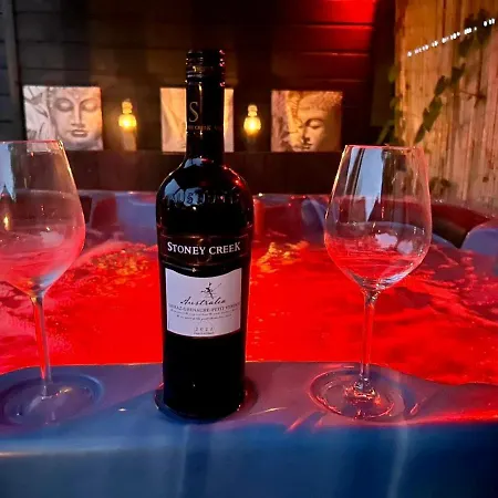 Buddha Style Family House & Jacuzzi & Sauna Near Amsterdam * Vijfhuizen