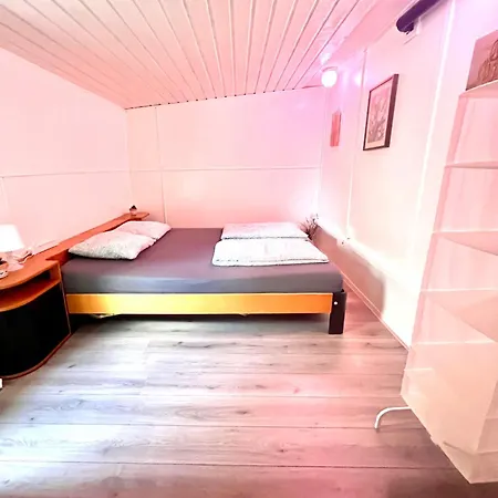 Cozy With Sauna, Jacuzzi&yard Near Amsterdam