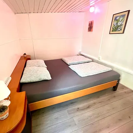 Buddha Style Family House & Jacuzzi & Sauna Near Amsterdam