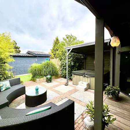 シャレー 1001 Nights Luxury Oasis With Private Jacuzzi Sauna And Garden Between Amsterdam Haarlem And Schiphol Airport