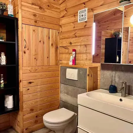 Horská chata 1001 Nights Luxury Oasis With Private Jacuzzi Sauna And Garden Between Amsterdam Haarlem And Schiphol Airport *