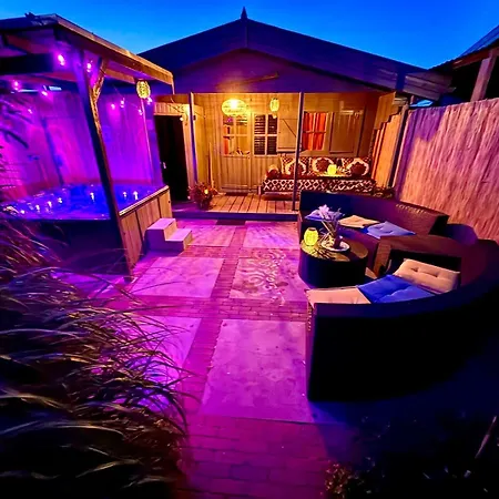 Chalet 1001 Nights Luxury Oasis With Private Jacuzzi Sauna And Garden Between Amsterdam Haarlem And Schiphol Airport Vijfhuizen