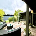 Chalet 1001 Nights Luxury Oasis With Jacuzzi Sauna And Garden Near Amsterdam