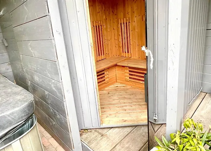 1001 Nights Luxury Oasis With Jacuzzi Sauna And Garden Near Amsterdam Chalet